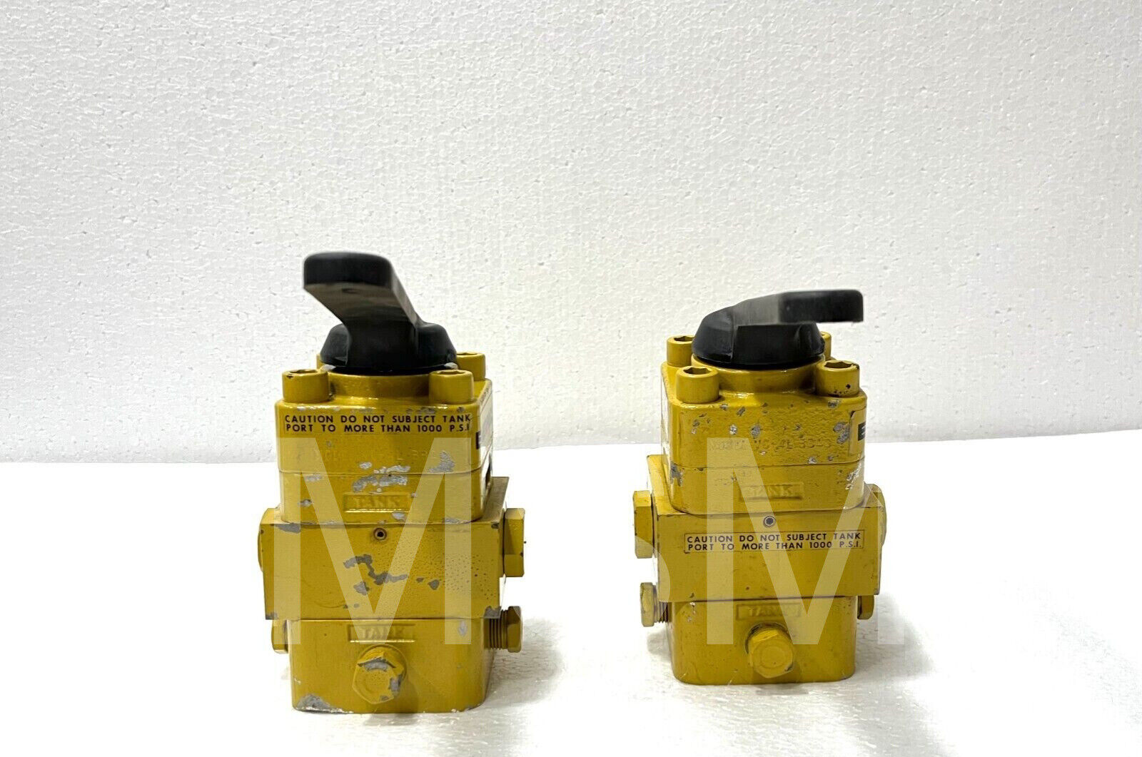 Enerpac Vc-4l Hydraulic Manual Directional Control Valve - Image 3