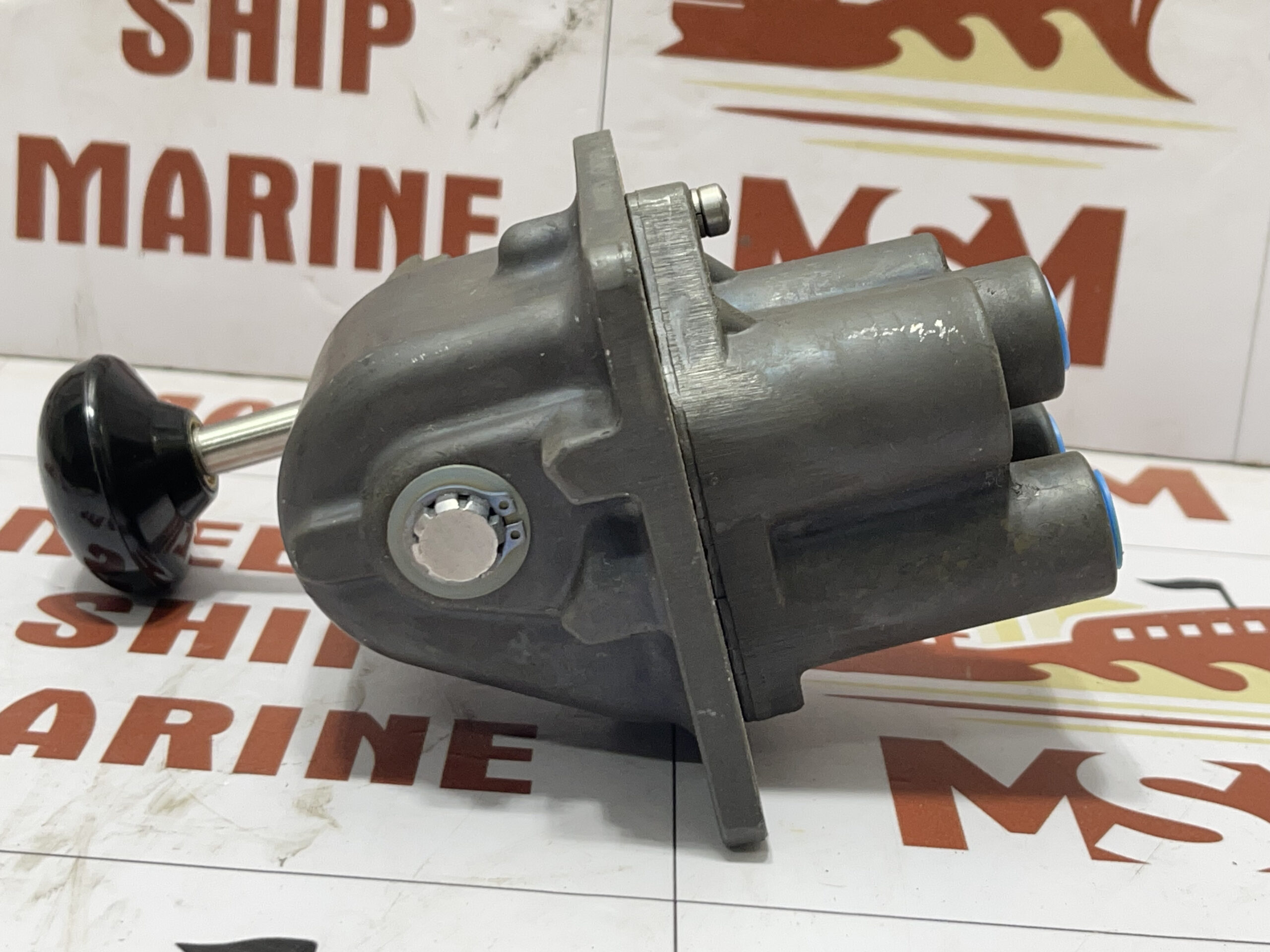 Rexroth R431005003 Pilotair Lever Operated Valve - Image 8