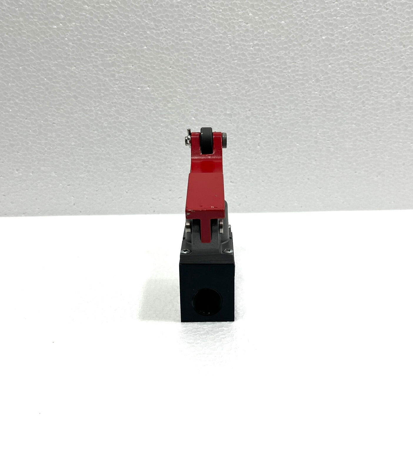 Parker B203R Poppet Valve - Image 3