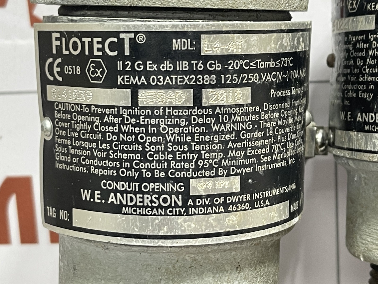 Dwyer Flotect L4-AT Float Switch For Hazardous EX - Image 5