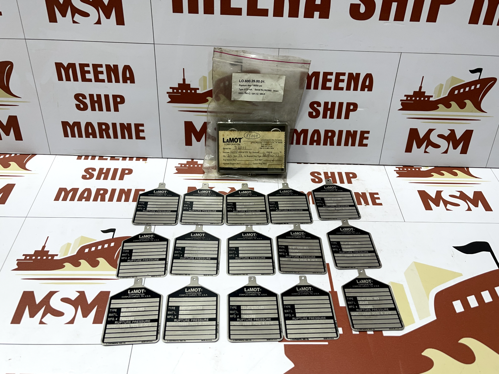 LaMOT Corporation 1/4"STD(AA) Rupture pressure 18000 PSIG 72F 8439601