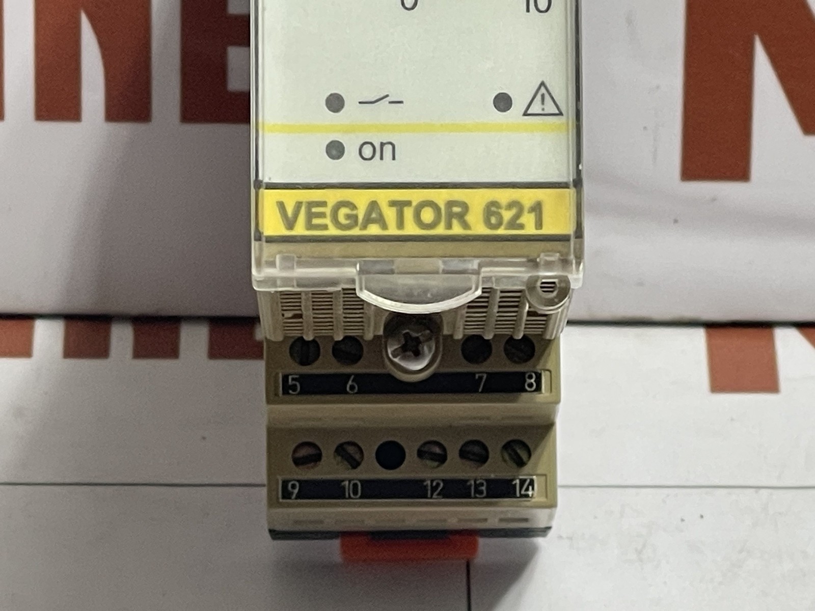 VEGATOR 621 Signal Condition Instrument - Image 2