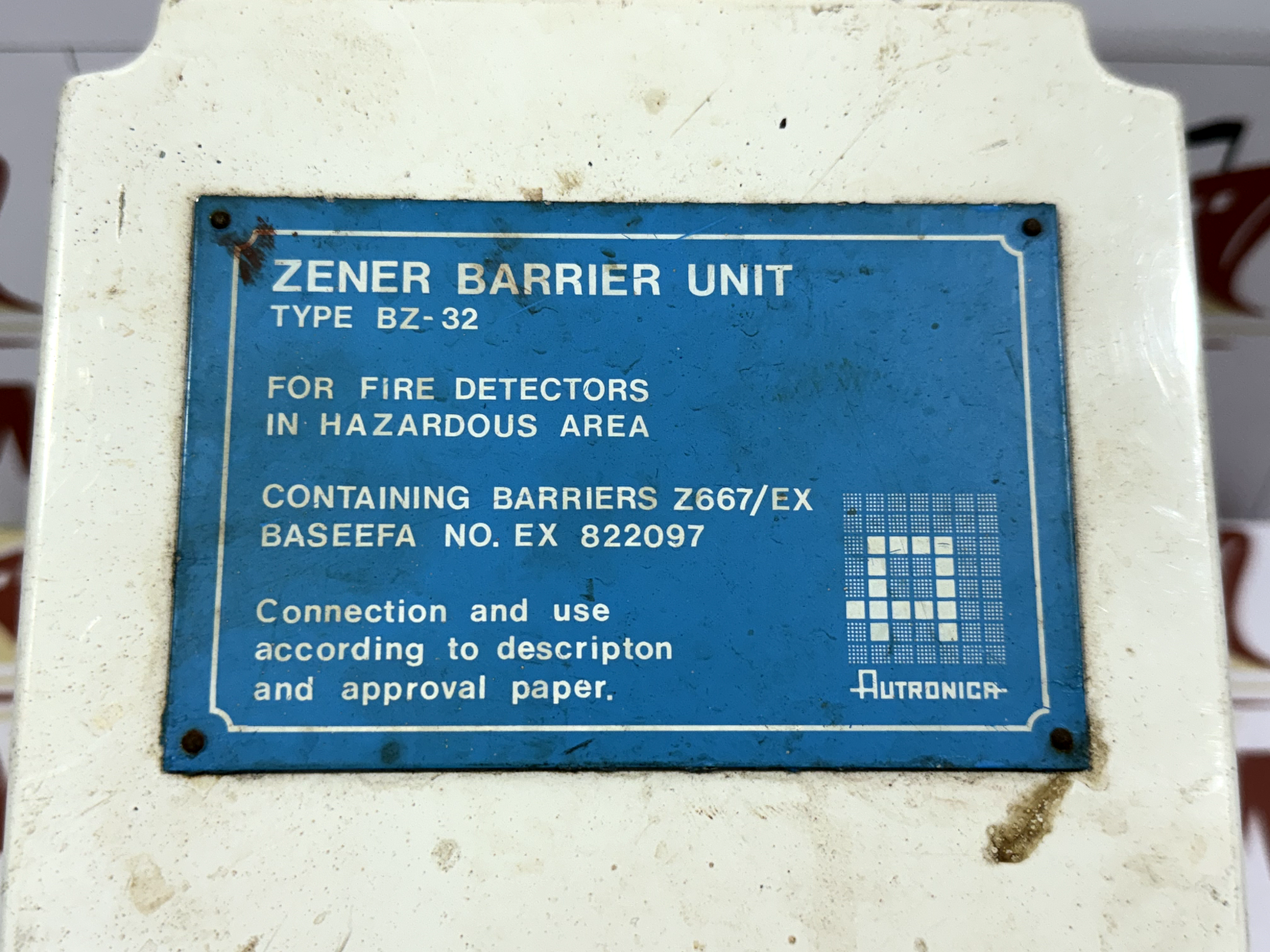 UTRONICA BZ32 ZENER BARRIER UNIT - Image 2