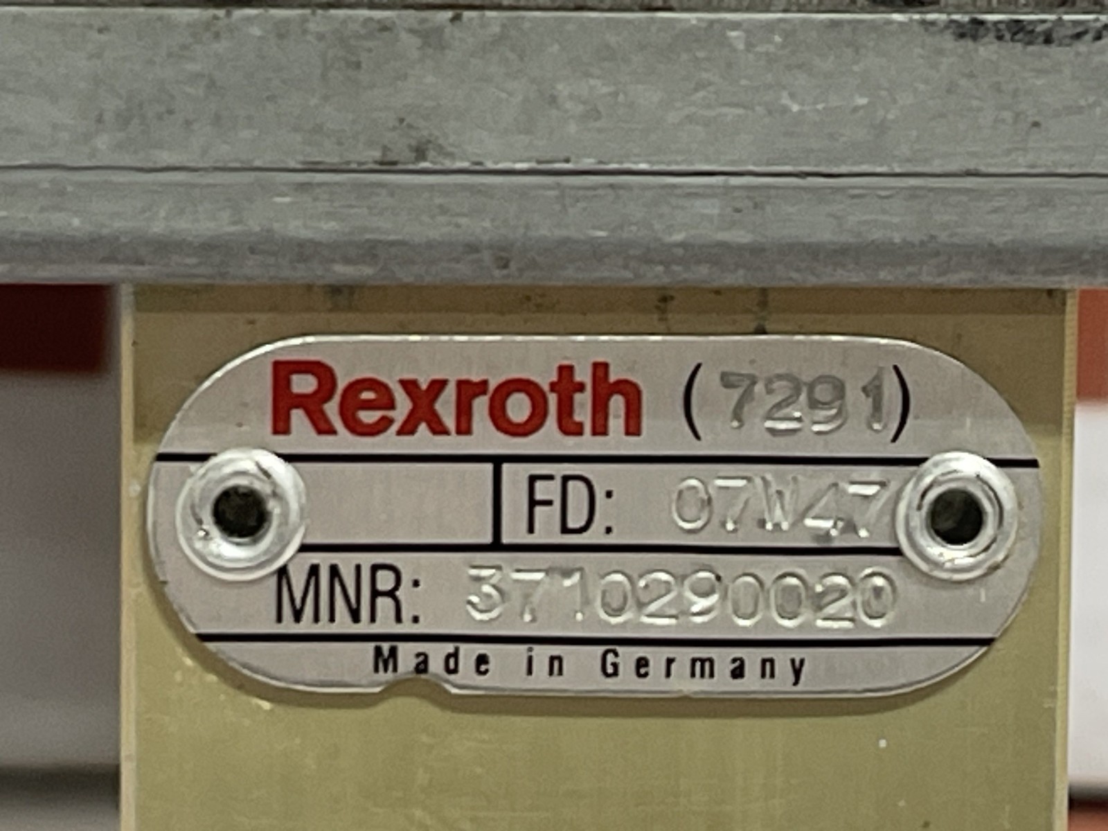 REXROTH 3710290020 PNEUMATIC DIRECTIONAL VALVE - Image 2