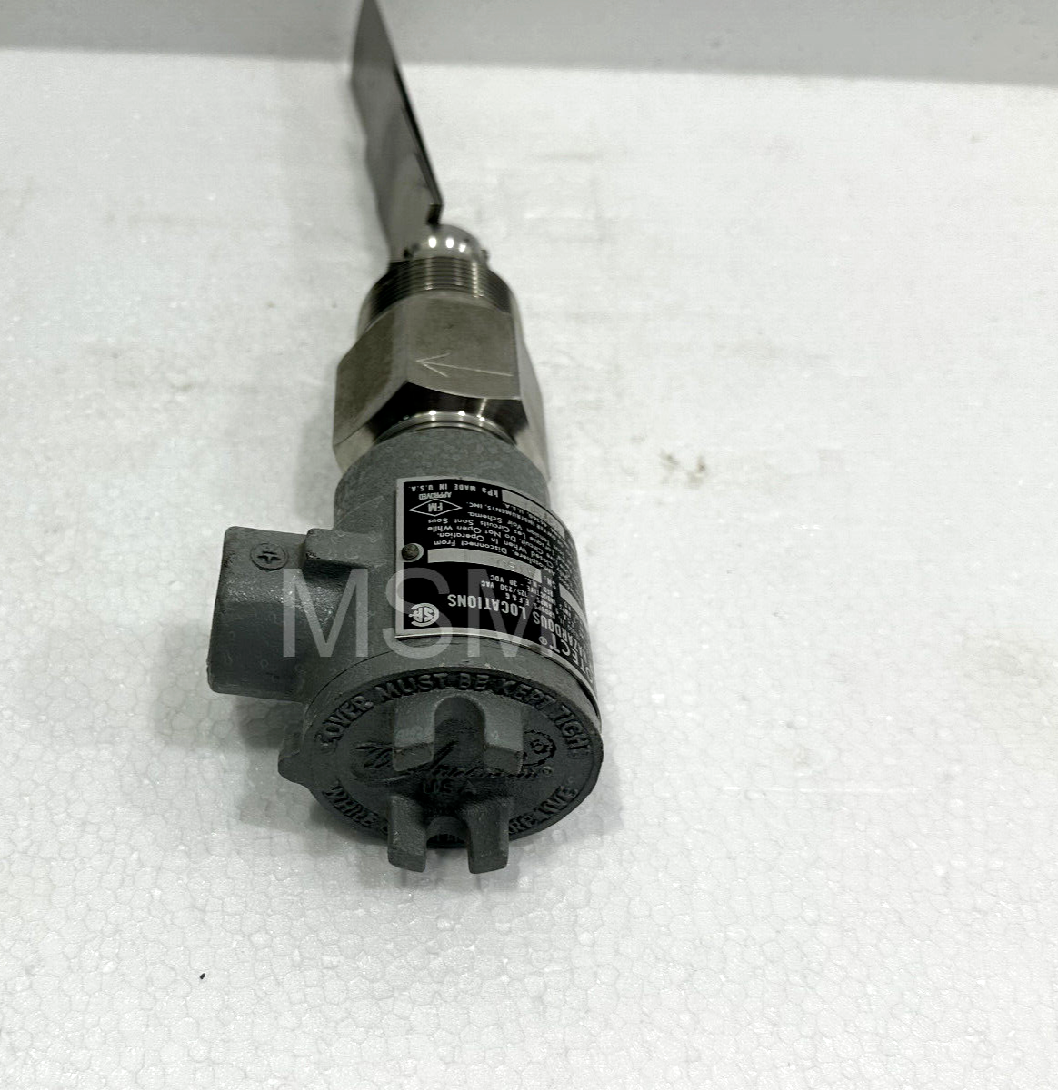 Dwyer W.E.Anderson V4-SS-2-U Flotect Flow Switch V4SS2U MWP 139790 - Image 2