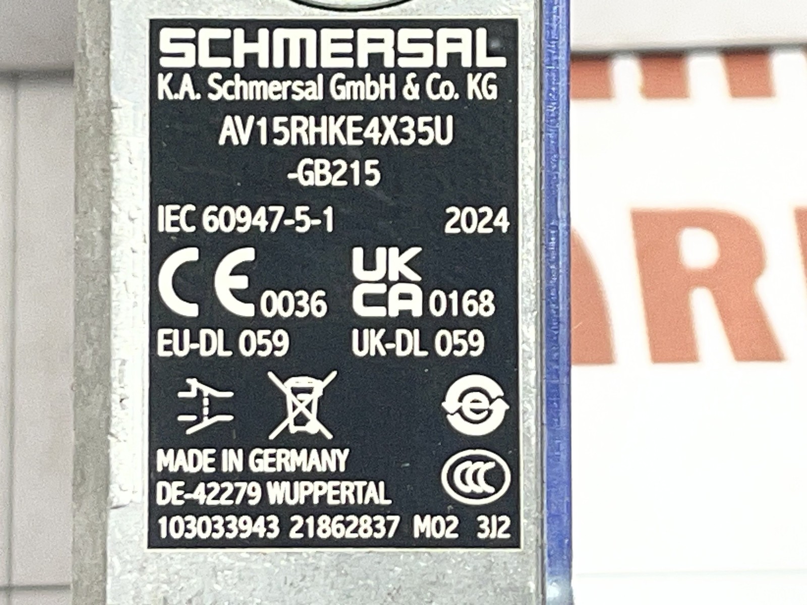 SCHMERSAL AV15RHKE4X35U Door Locking System - Image 4