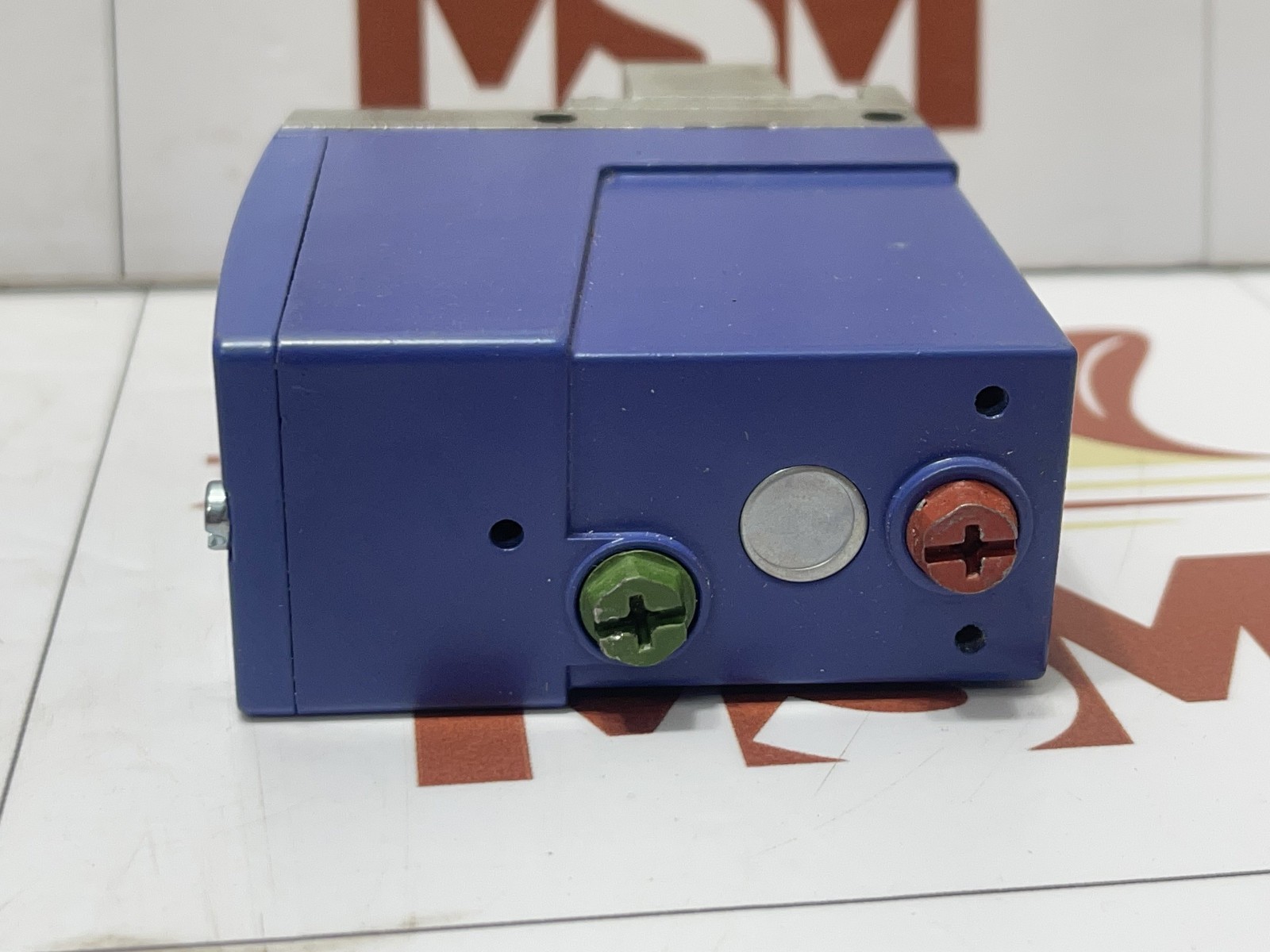 TELEMECANIQUE XMLB500D2S11 PRESSURE SWITCH 500 BAR - Image 7