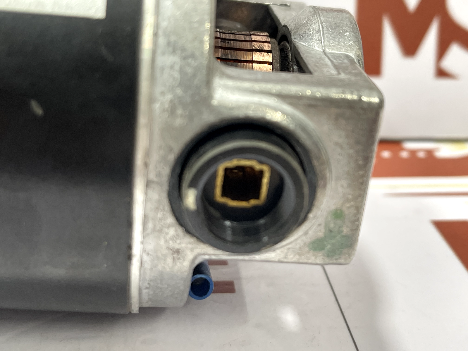 Sanyo denki d8g-516 dc geared motor - Image 7