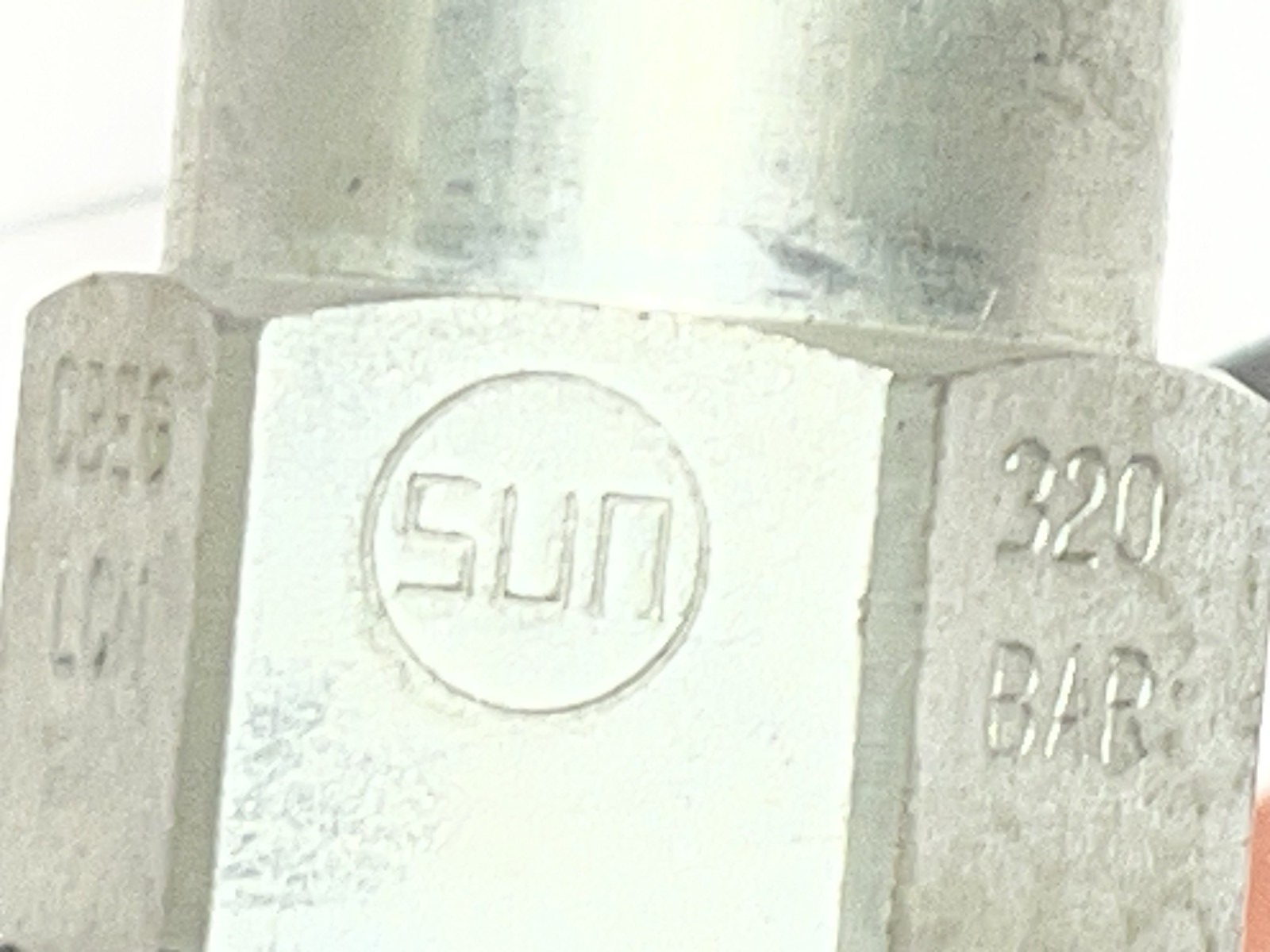 SUN HYDRAULICS BCW/S 0A53-K1 VALVE - Image 9