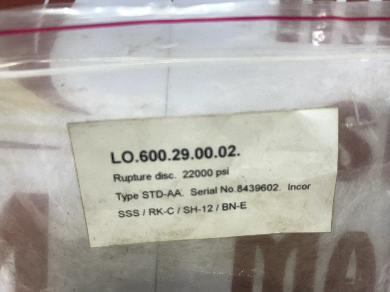 LaMOT Corporation 1/4"STD(AA) Rupture pressure 22000 PSIG 72F 8996702 - Image 2