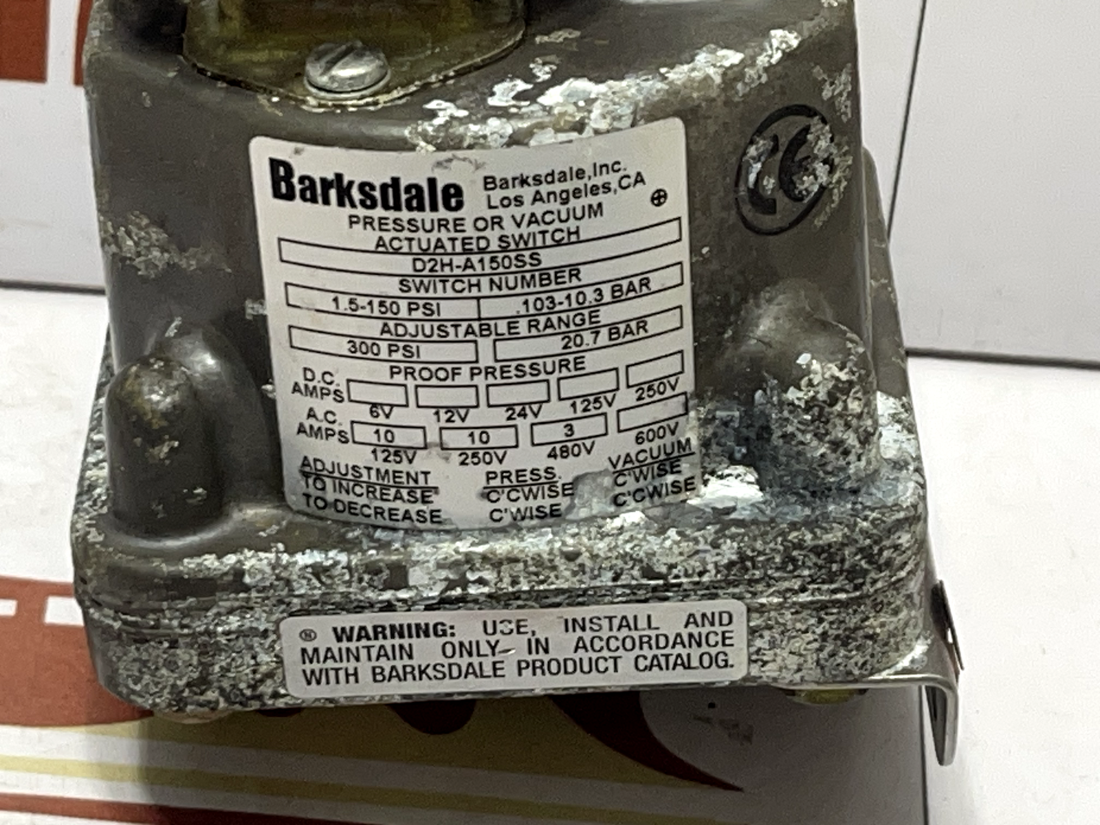 Barksdale D2H-A150SS Pressure Or Vacuum Actuated Switch - Image 2