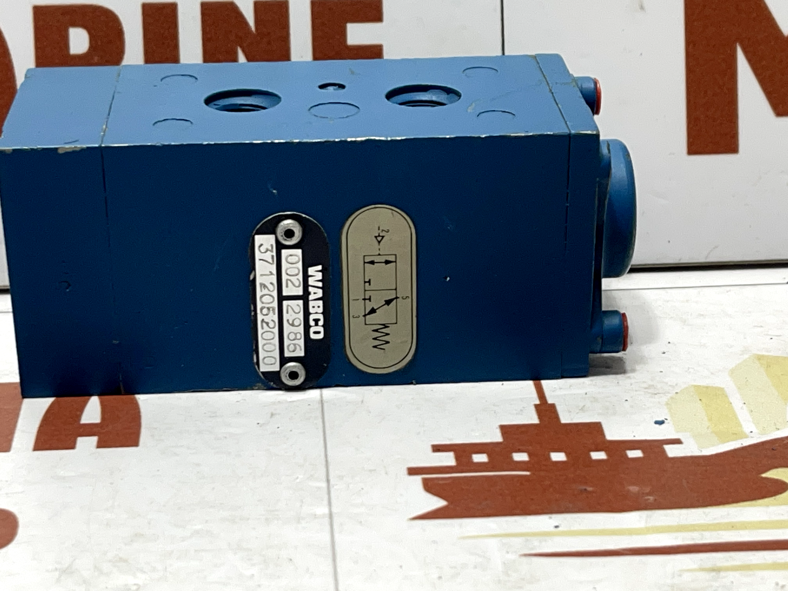 WABCO 3712052000 PNEUMATIC DIRECTIONAL VALVE - Image 5