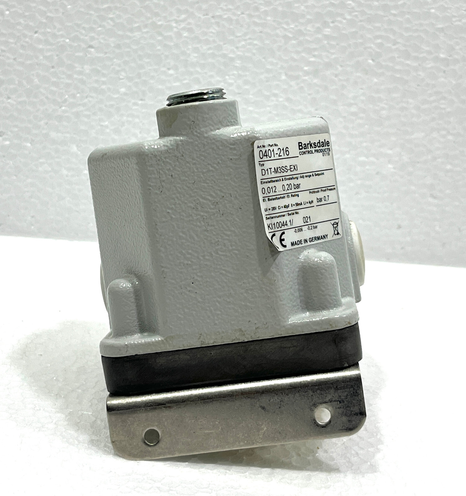 Barksdale D1T-M33SS-EXI Diaphragm Pressure Switch - Image 2