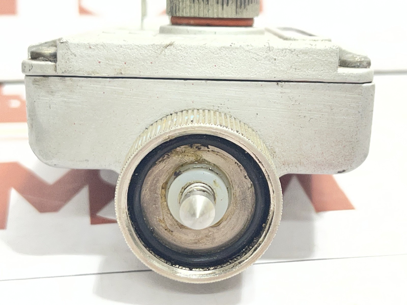 DANFOSS AKS41-8B Level Transmitter 50/60 HZ 1.5 W - Image 6