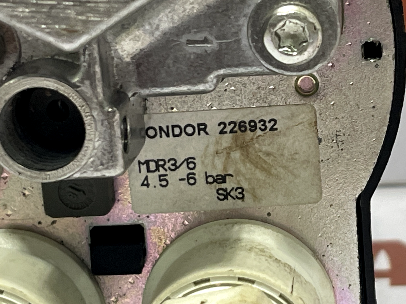 Condor MDR3 Air Compressor Pressure Control Switch - Image 7