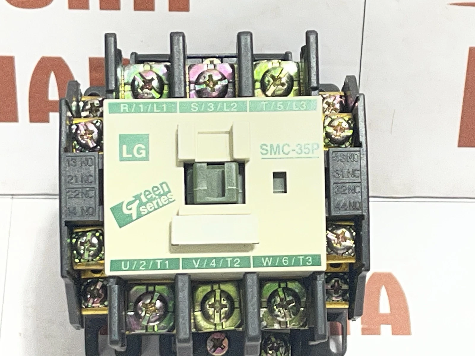 LG SMC-35P Green Series Contactor 220V 60HZ - Image 2