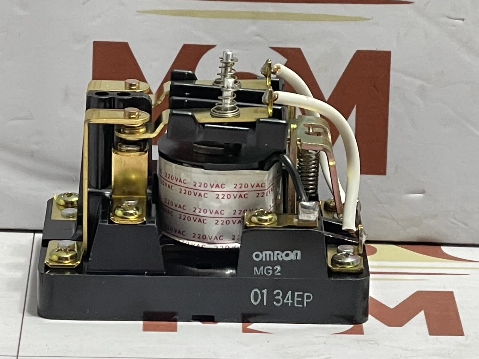 Omron MG2 Coil Relay 220VA - Image 2