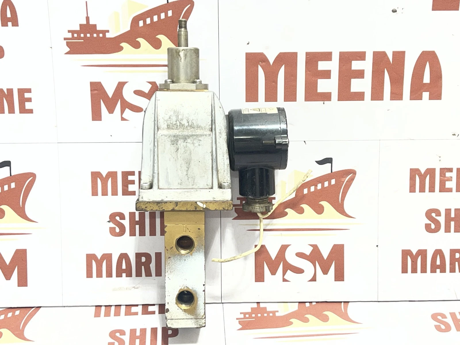 B-N Seiki MT-403A Magnet Valve, 3-way, 100VAC 60HzB-N Seiki MT-403A Magnet Valve, 3-way, 100VAC 60Hz - Image 4