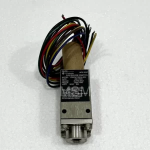 ITT Industrise Adjustable Pressure Switch 125P4CC6NW-654 /200 PSIG